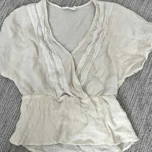 White short sleeve blouse